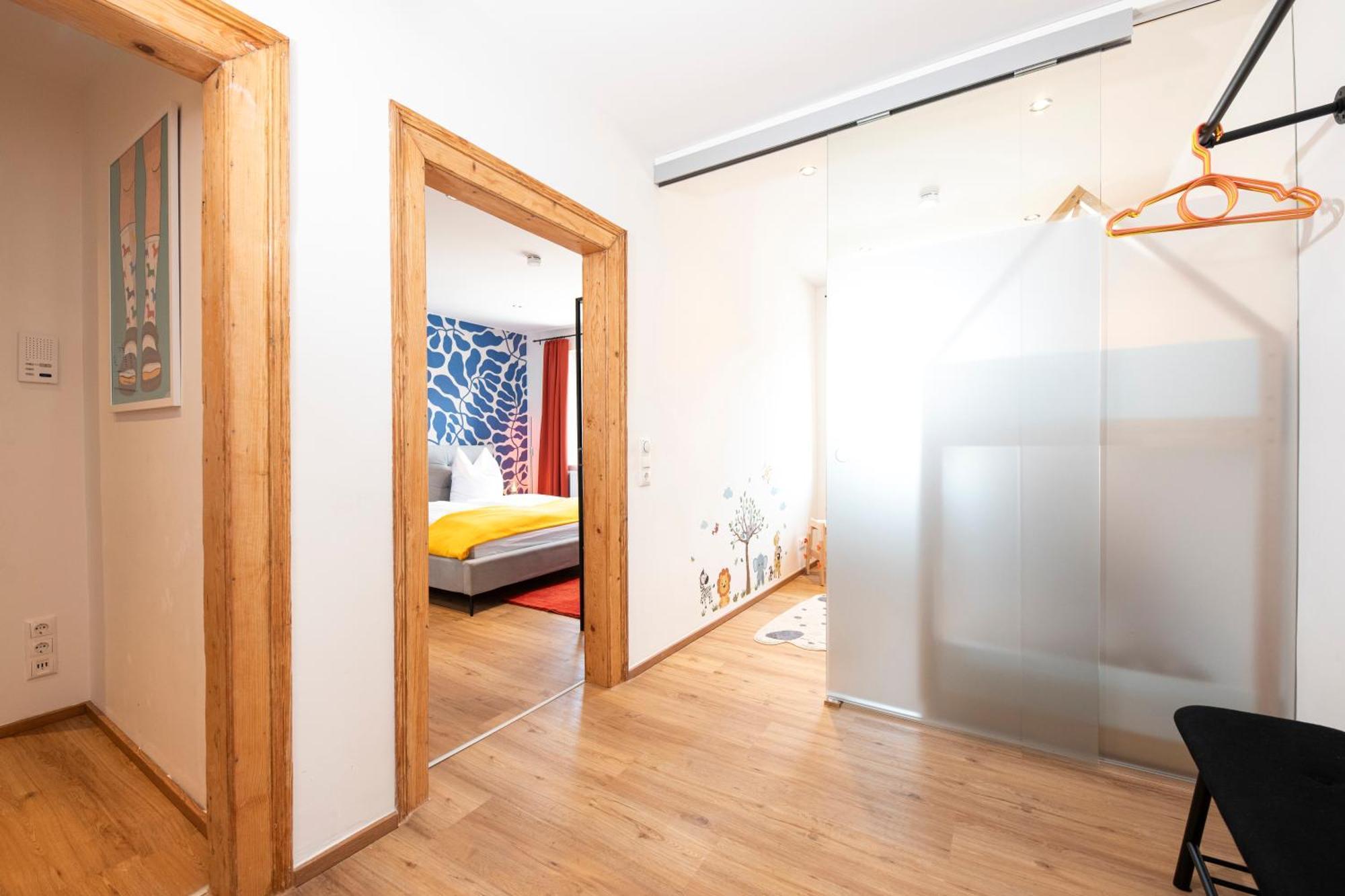 Bunter Hund Apartments - Zentrales Apartment, Parkplatz, Wintergarten, Kinderzimmer Rothenburg ob der Tauber Exterior foto